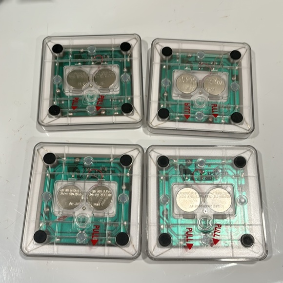 Toynk Radioactive Elements Periodic Table Glowing Light-Up Drink Coasters - Picture 8 of 8